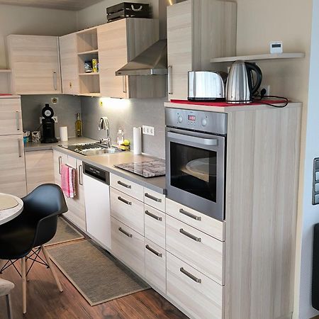 לברקוסן Im Herzen Von Wiesdorf- Blick Auf Das Bayer-Kreuz -Appartement Mit 2 Schlafzimmern-Fuer 3 Personen -Zentral Gelegen - Friedrich Ebert Platz 5A , 4Te Etage - Dachterrasse Und Sauna - Kaution Pflicht - מראה חיצוני תמונה