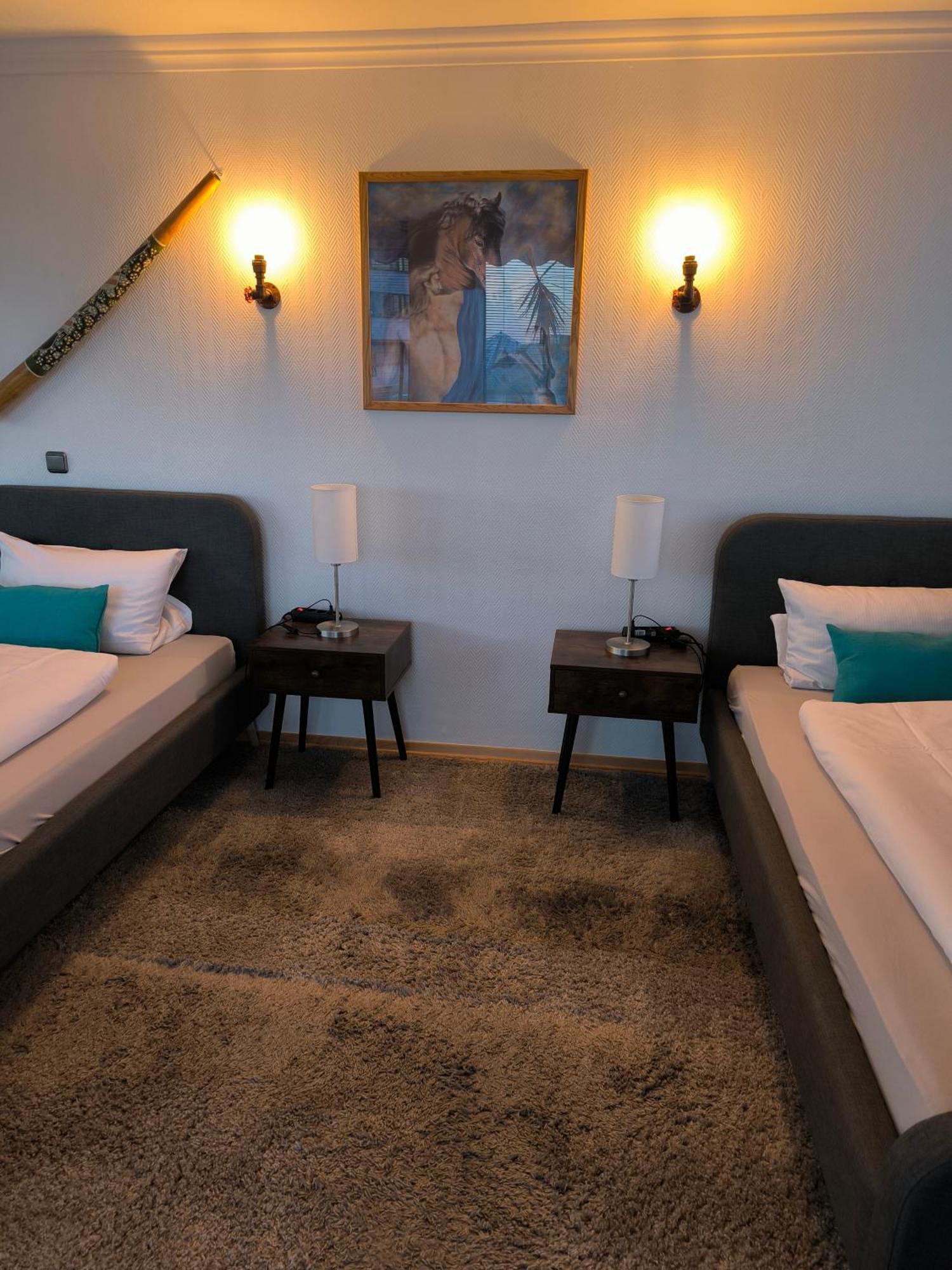 לברקוסן Im Herzen Von Wiesdorf- Blick Auf Das Bayer-Kreuz -Appartement Mit 2 Schlafzimmern-Fuer 3 Personen -Zentral Gelegen - Friedrich Ebert Platz 5A , 4Te Etage - Dachterrasse Und Sauna - Kaution Pflicht - מראה חיצוני תמונה