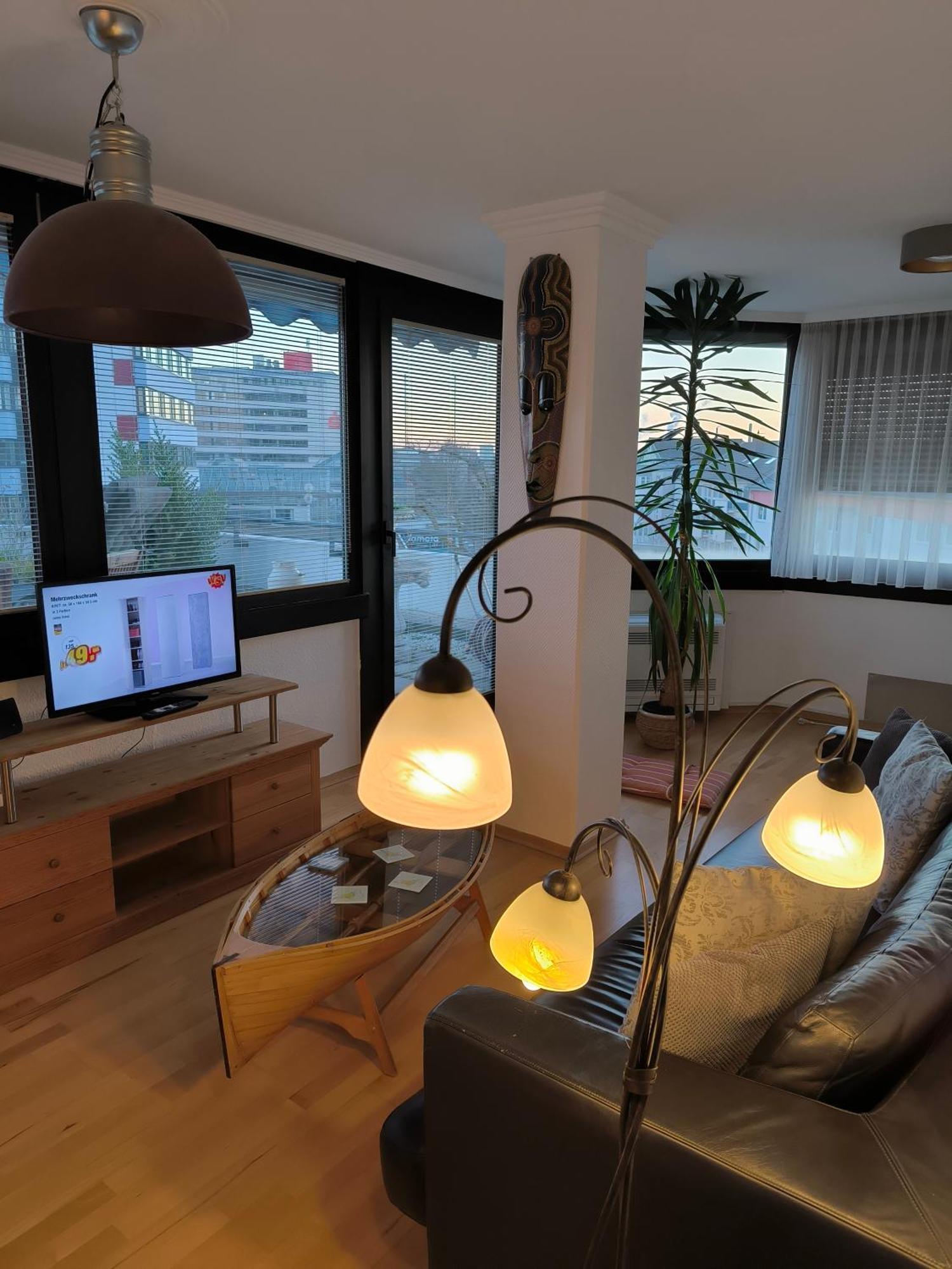לברקוסן Im Herzen Von Wiesdorf- Blick Auf Das Bayer-Kreuz -Appartement Mit 2 Schlafzimmern-Fuer 3 Personen -Zentral Gelegen - Friedrich Ebert Platz 5A , 4Te Etage - Dachterrasse Und Sauna - Kaution Pflicht - מראה חיצוני תמונה
