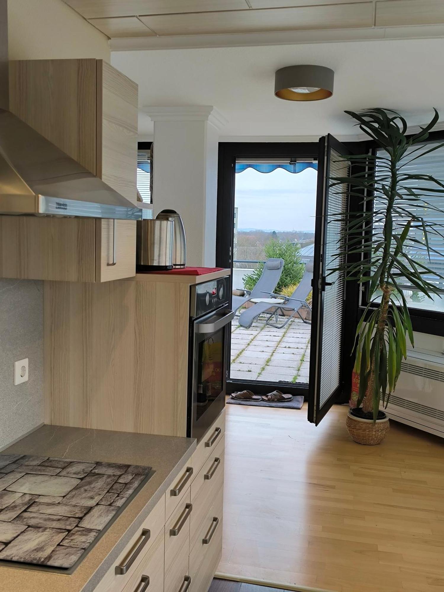 לברקוסן Im Herzen Von Wiesdorf- Blick Auf Das Bayer-Kreuz -Appartement Mit 2 Schlafzimmern-Fuer 3 Personen -Zentral Gelegen - Friedrich Ebert Platz 5A , 4Te Etage - Dachterrasse Und Sauna - Kaution Pflicht - מראה חיצוני תמונה